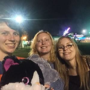 Meet your Posher, Holley